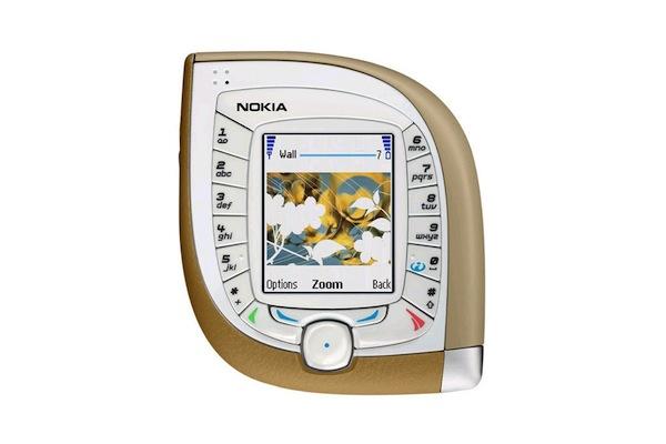 Nokia 8210