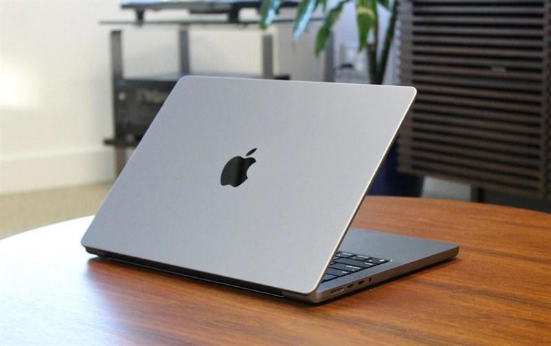 Trên tay MacBook Pro 14 inch 2023