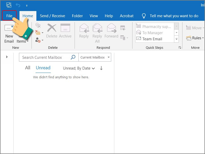 alt text: Click vào File trong Outlook