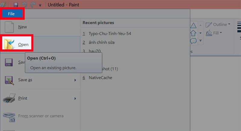 Mở Paint, chọn File > Open và chọn ảnh cần xoay