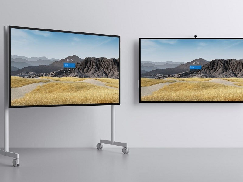 Surface Hub được xem như một chiếc màn hình đa năng.