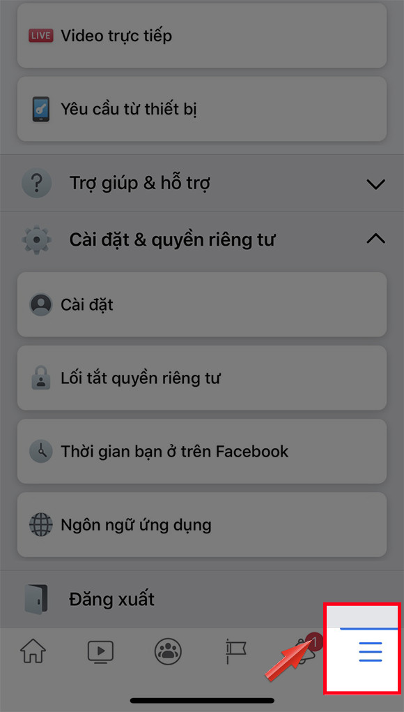 Alt: Mở ứng dụng Facebook và nhấn biểu tượng 3 gạch