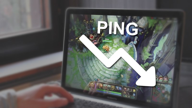 alt text: Hình ảnh minh họa ping cao khiến nhân vật trong game di chuyển lag, giật