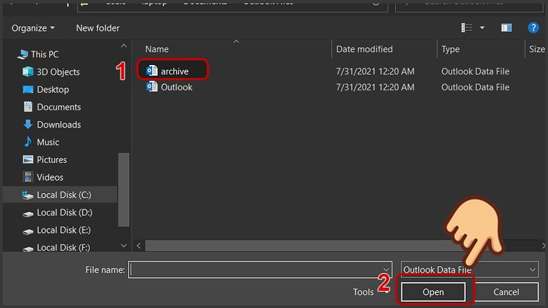 Alt text: Mở file Archive trong Outlook