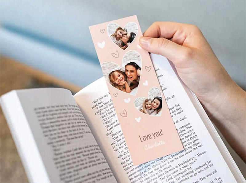 Kẹp sách - hình ảnh minh họa cho bookmark truyền thống