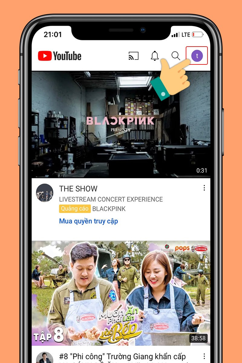 Nhấn vào tài khoản YouTube trên điện thoại