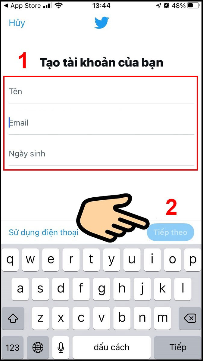 Nhập thông tin: Tên, Email, Ngày sinh. Sau đó bấm chọn Tiếp theo