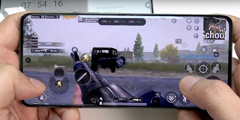 Realme 11 Pro chơi game PUBG