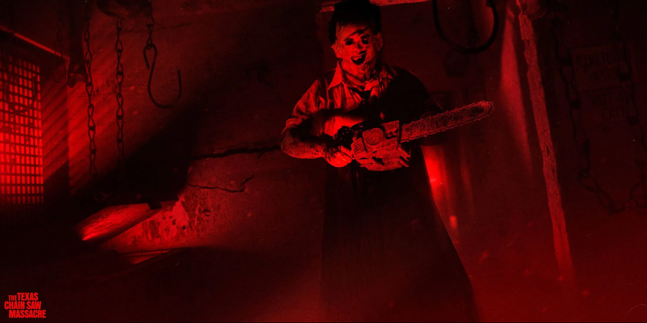 Hình ảnh Leatherface máu me trong game kinh dị The Texas Chain Saw Massacre