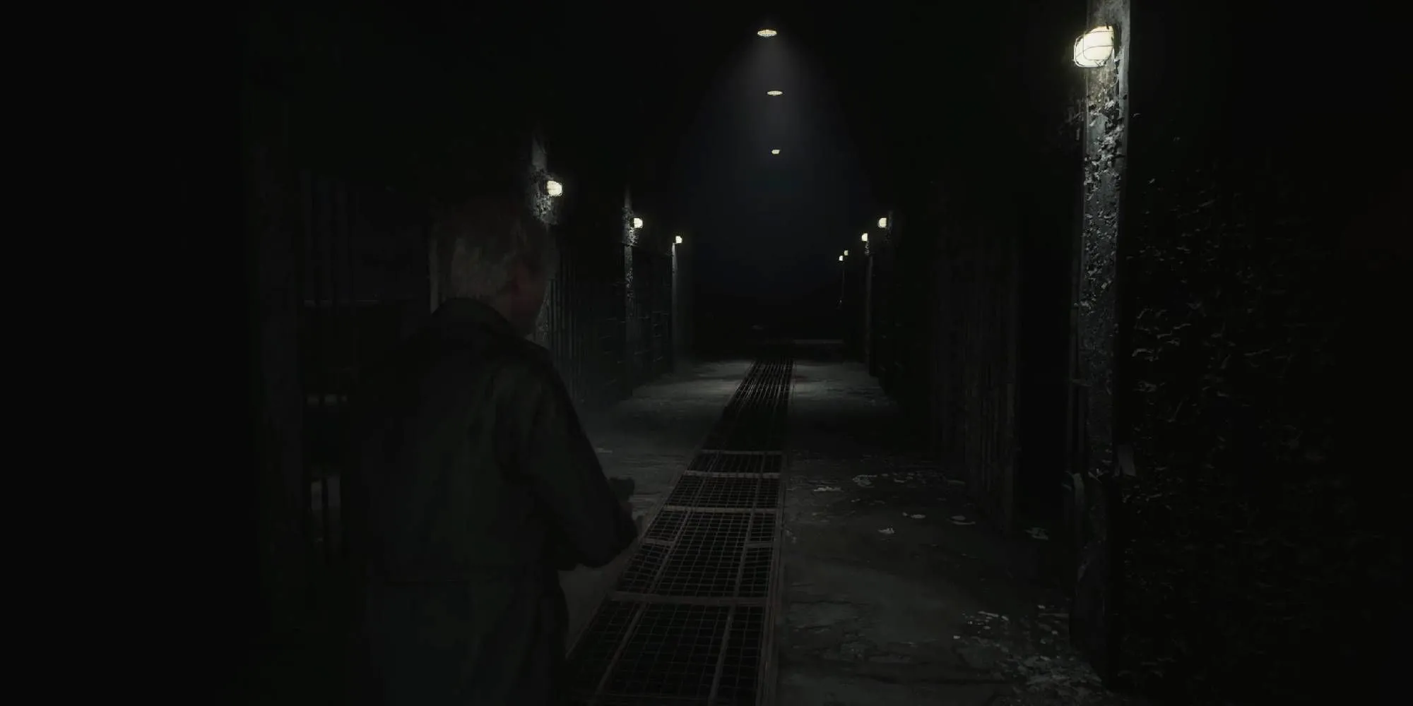 James Sunderland trong nhà tù Toluca Prison của Silent Hill 2 Remake.