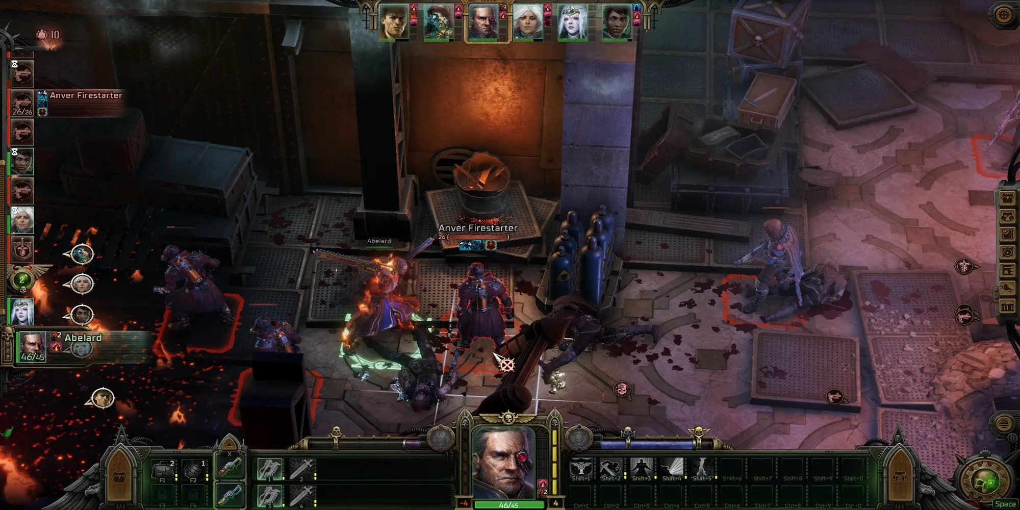 Một nhân vật trong Warhammer 40k: Rogue Trader sử dụng đòn tấn công cận chiến