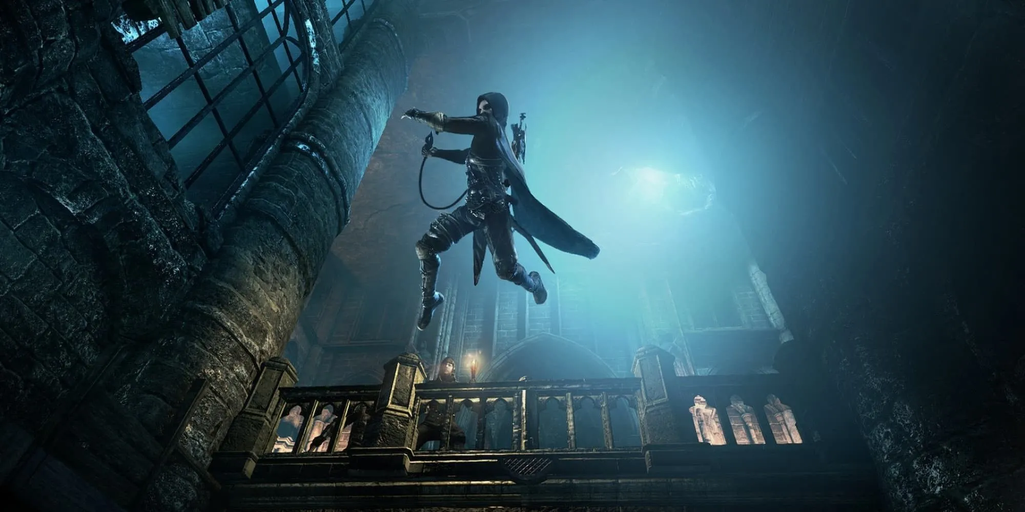 Nhân vật chính Garrett nhảy từ ban công xuống một con hẻm tối trong game Thief (2014)