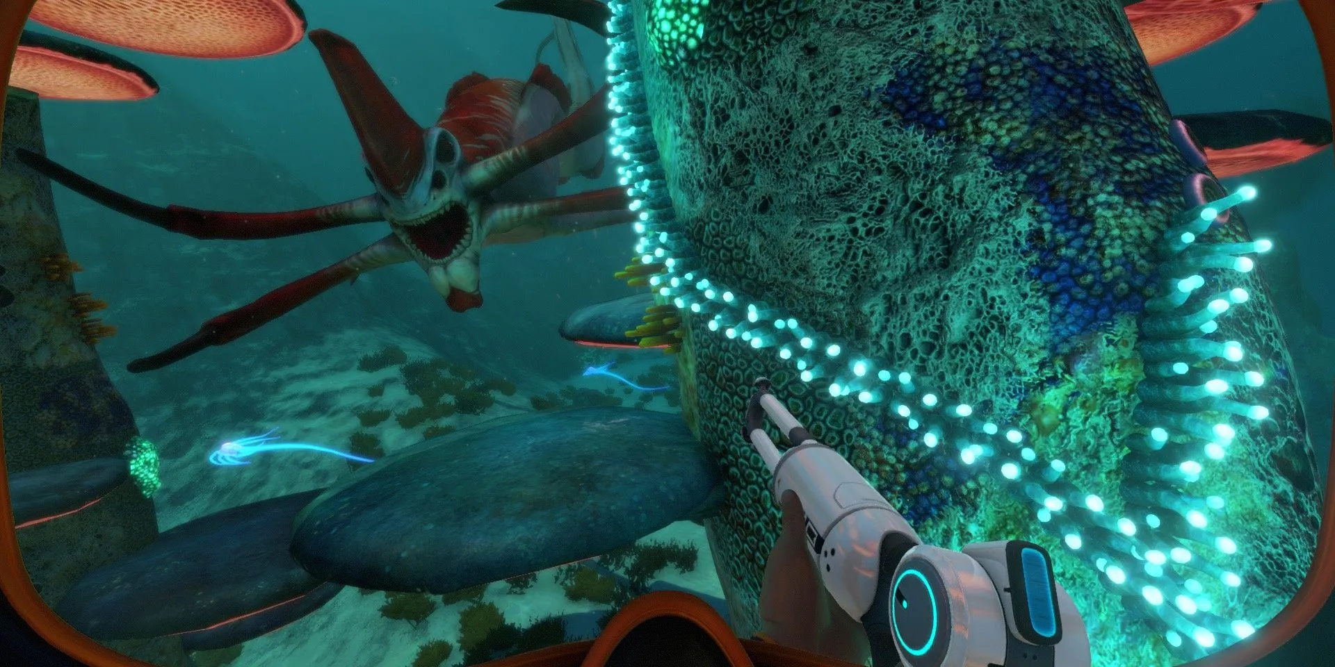Quái vật Reaper Leviathan khổng lồ bơi trong lòng biển sâu của Subnautica, âm thanh gầm gừ đáng sợ khi nghe bằng tai nghe