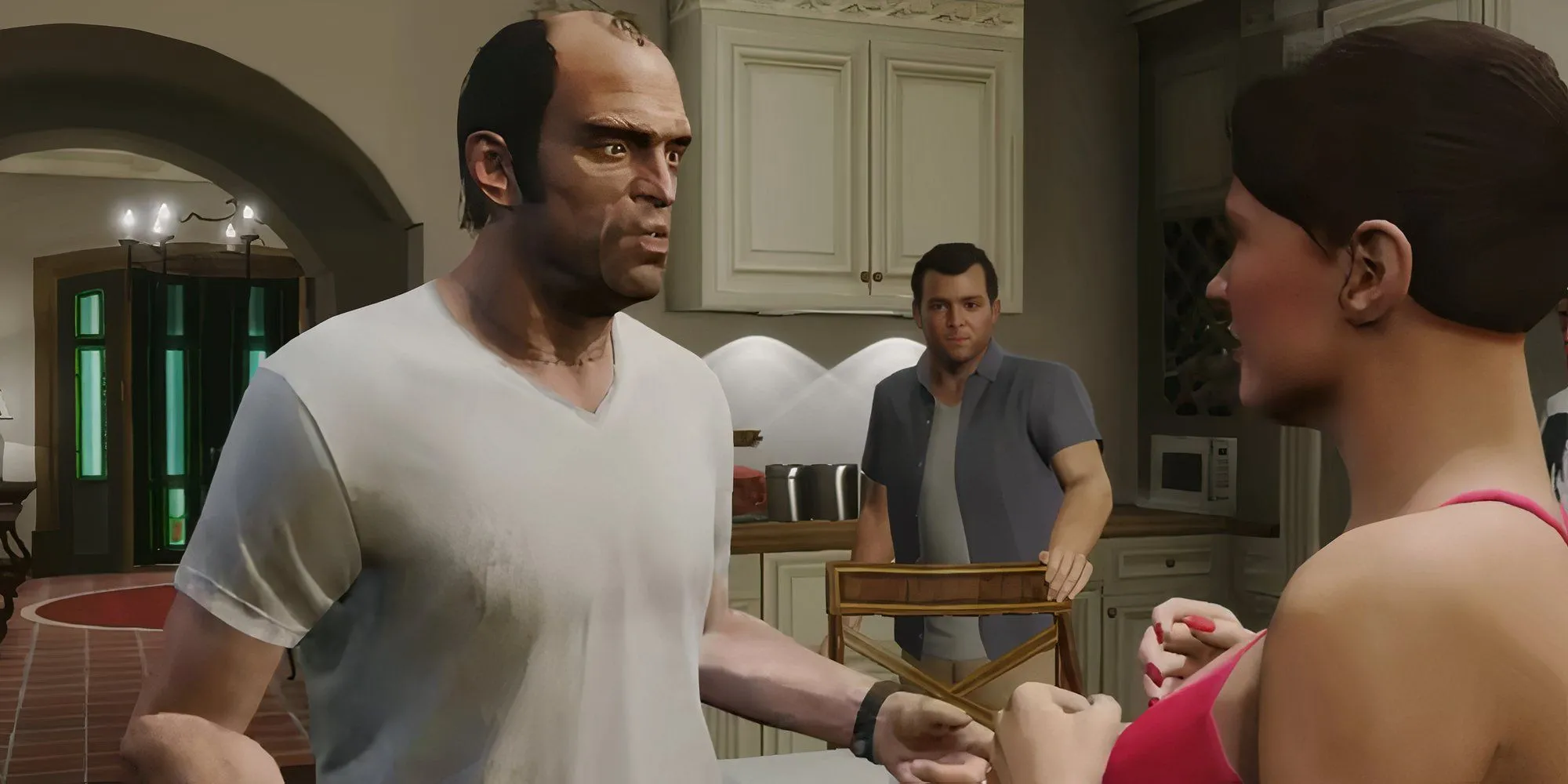 Trevor Philips trong GTA 5 đang nói chuyện với Amanda cùng với Michael ở phía sau