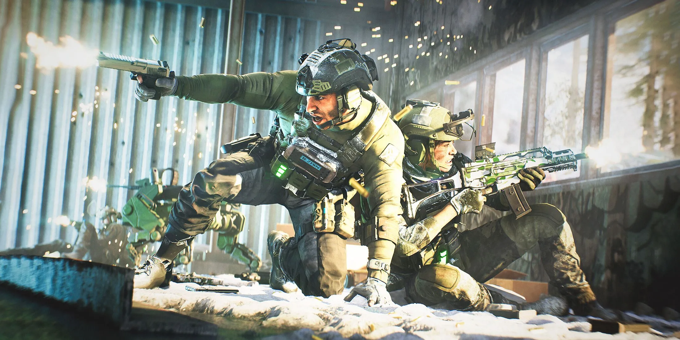Hai lính đặc nhiệm trong một trận chiến khốc liệt của Battlefield 2042, minh họa môi trường bị chỉ trích là thiếu cơ chế phá hủy đáng kể.
