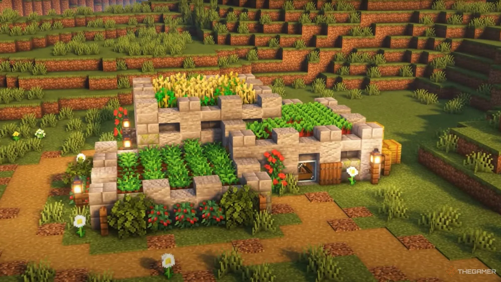Hình ảnh một trang trại bậc thang trong Minecraft với khu vực sinh sống dưới lòng đất, tượng trưng cho nơi game thủ tích trữ lương thực và tài nguyên.